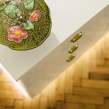 Appartement Luxury Pod żyrandolem *
